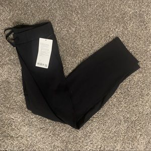 SOLD Lululemon on the fly 7/8 pant luxtreme